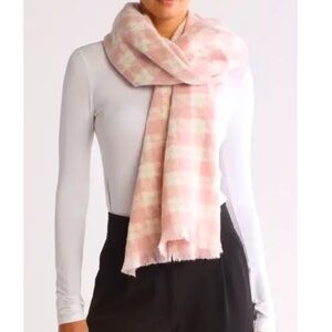 Vince Camuto Houndstooth Lurex Scarf Pink/Cream
